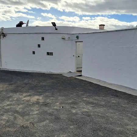 Beautiful 1-bedroom House 'oficina' Vistamar