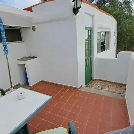 Beautiful 1-bedroom House 'oficina' Vistamar דירה