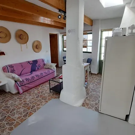 Beautiful 1-bedroom House 'oficina' Vistamar סאלוברה